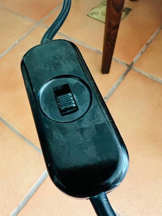 Candeeiro branco Hebi vintage - braço extra longo