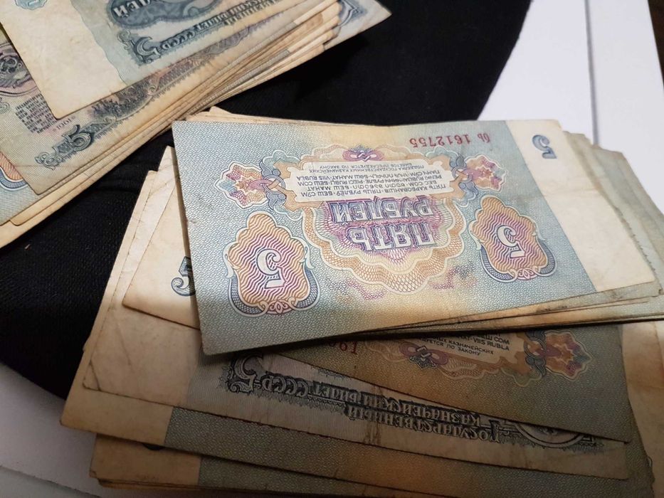 Торг рубли СССР 5 рублевые купюры 100 штук 1961 год