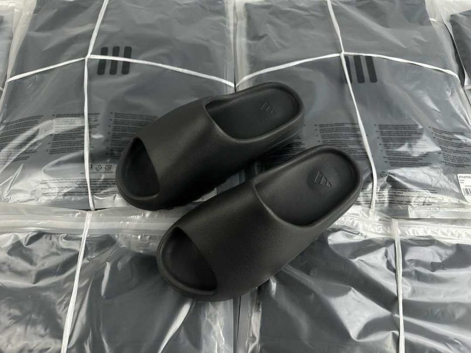 Yeezy_Slide_Onyx R.43