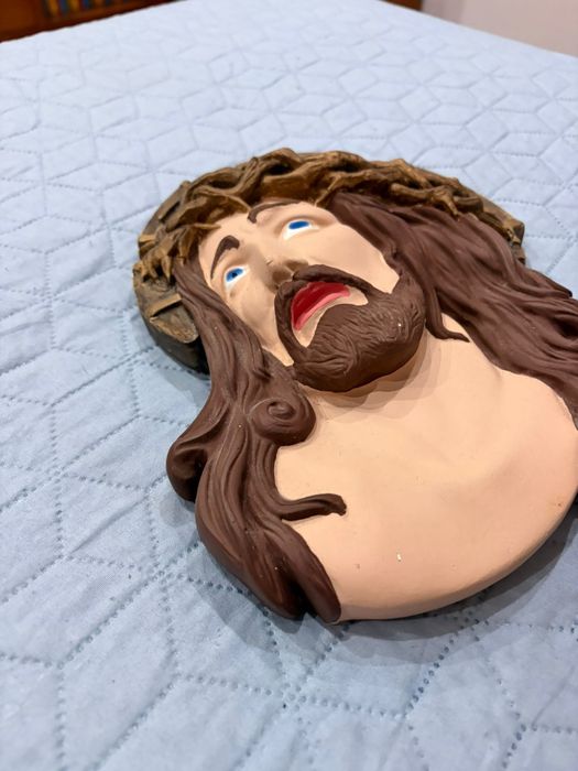 Jesus em gesso.    .