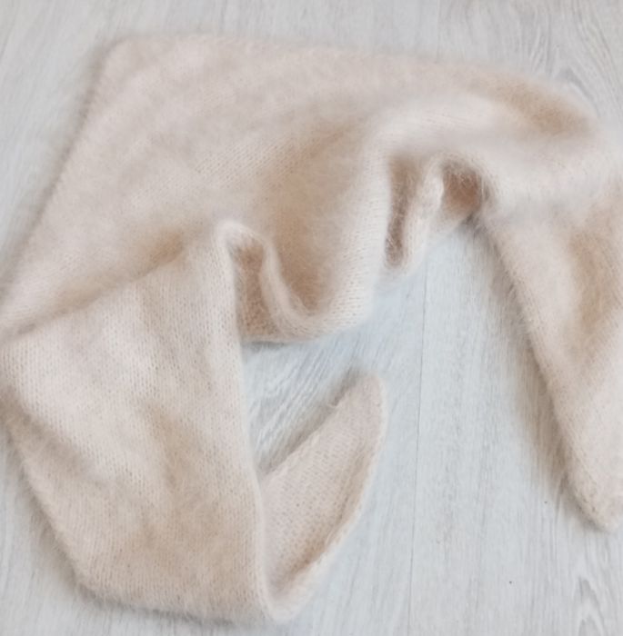 Бактус з ангори ручна робота