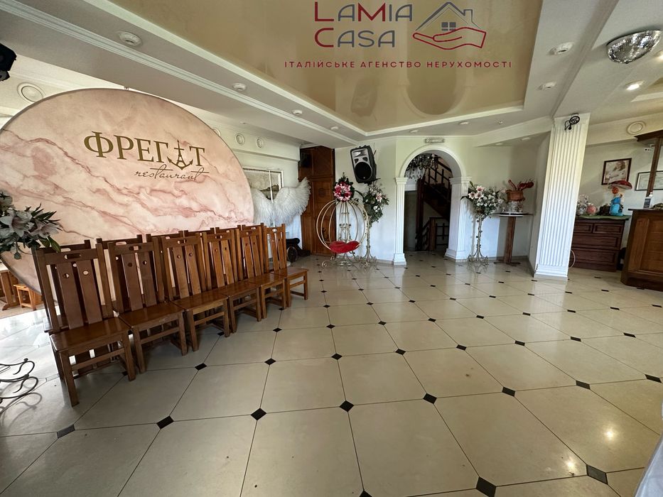 Оренда ресторану , з обладнанням та гарним ремонтом