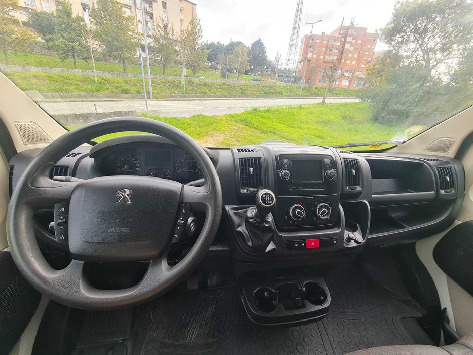 Peugeot Boxer 2.0 BlueHDi 330 L2H2 Premium IVA DEDUTÍVEL