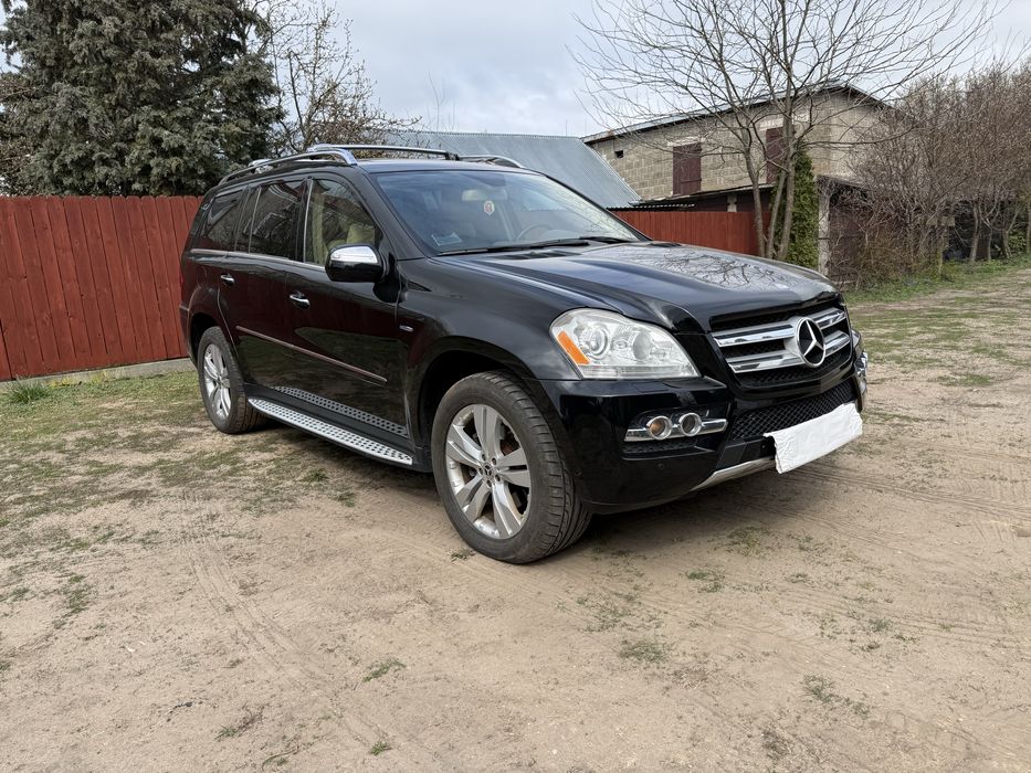 Mercedes- Benz GL 350 lift