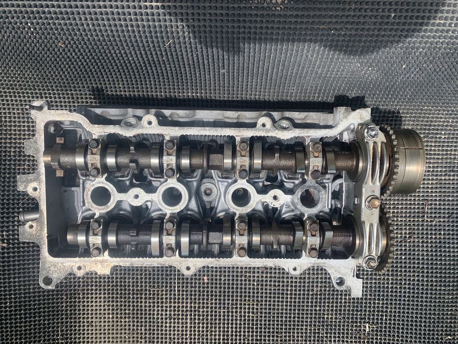 TOYOTA COROLLA/AVENSIS 1.6 VVTI 3ZZ Головка блоку цилидров , ГБЦ
