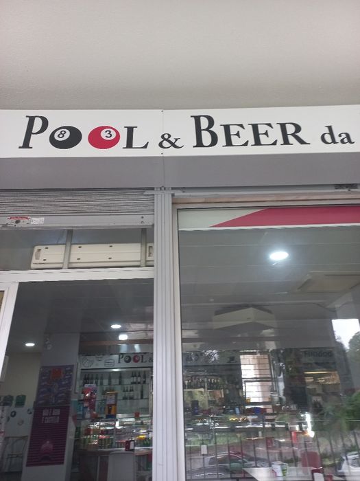Vendo trespasse de café, com 2 pisos,sala de fumadores.  200mts quadrados, licença até às 2 da manhã