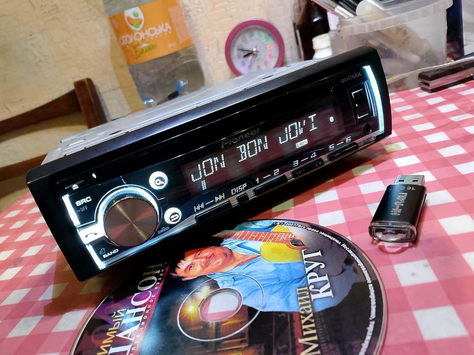 Продам   Pioneer deh x 5700 bt