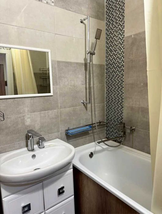 Пропонується в оренду квартира,за адресою:вул.Ужввй 12,Подільський р-н