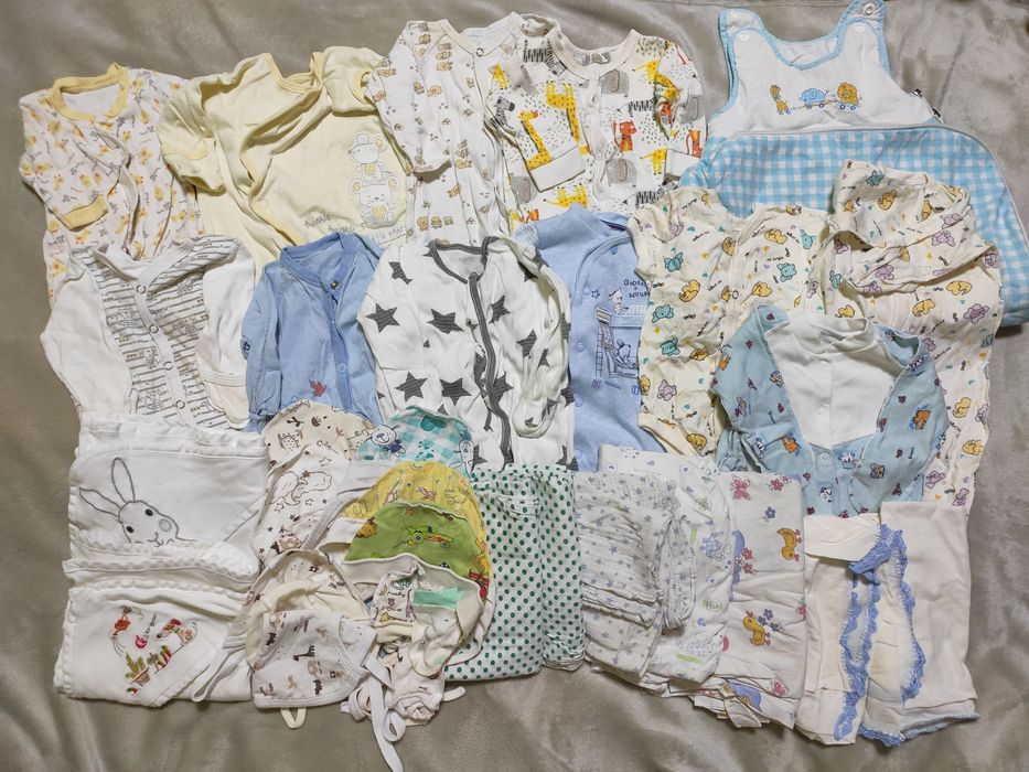 Пакунок малюка (33 позиції) на хлопчика немовля 50-56 розмір