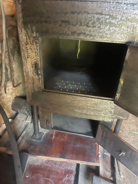 Печь на дровах для бани прочная