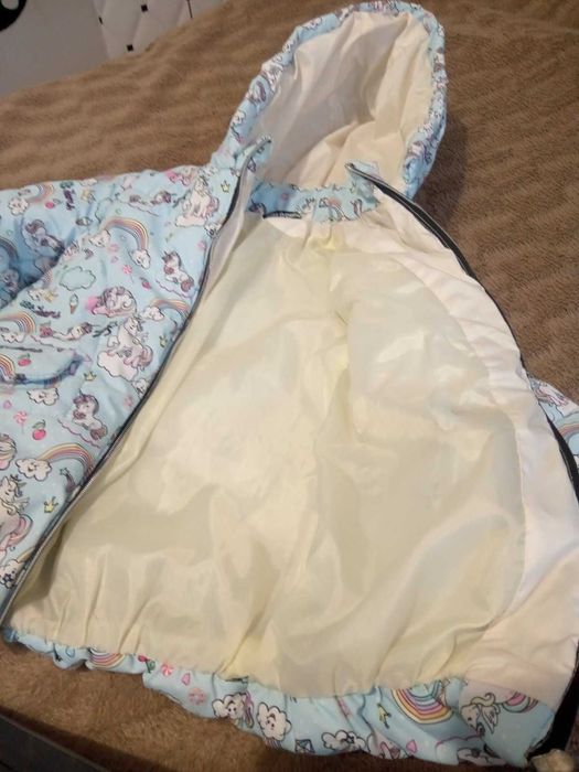 Куртка для дівчинки