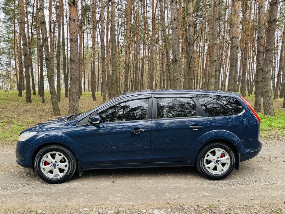 Ford Focus 1.6 Duratec Titanium 2011 рік Official