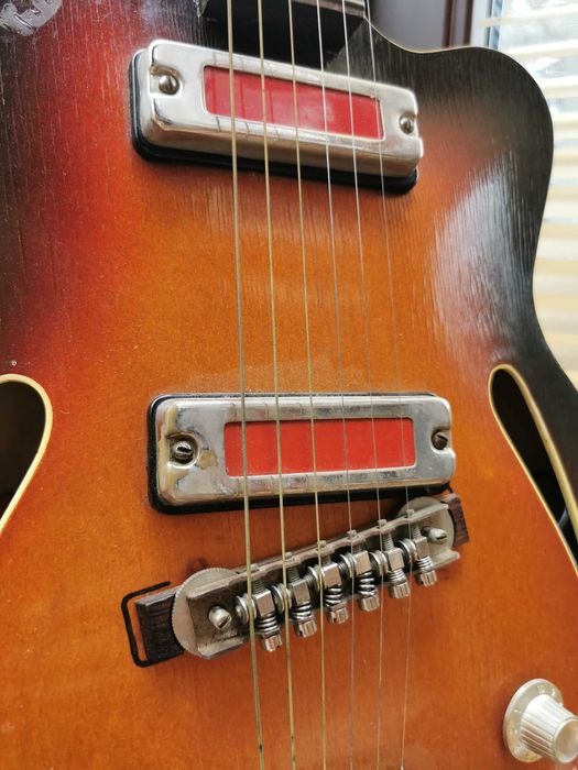 Gitara  elektryczna'82