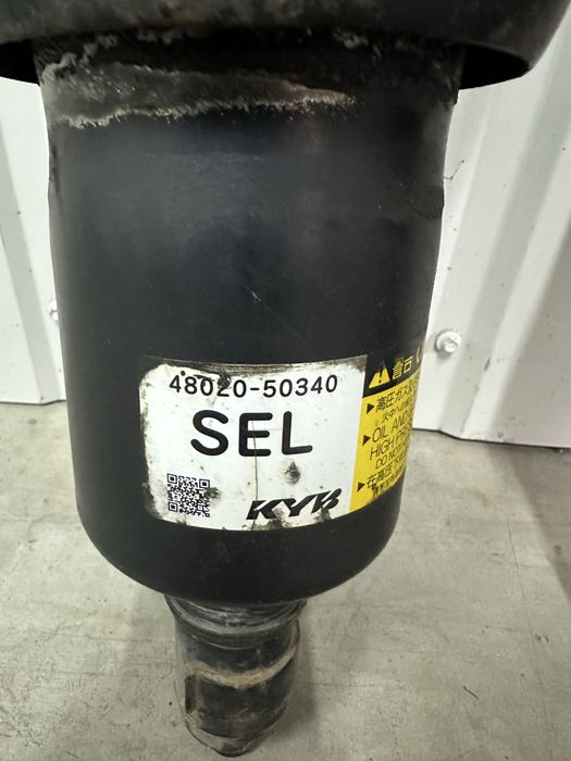 Пневмстійки lexus ls600h