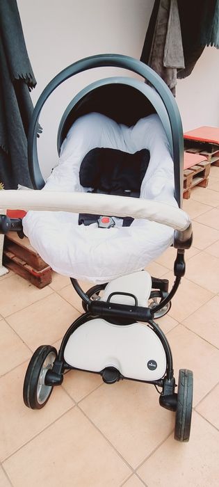 Trio/carrinho bebé Mima Xari com isofix