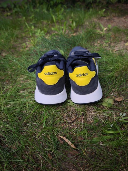 Stylowe buty Adidas