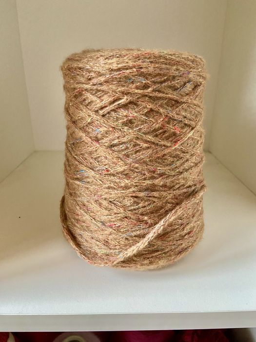 Продам бобінку італійськоі пряжі