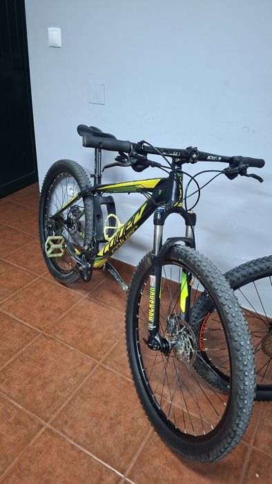 Bicicleta  BTT  27.5"
