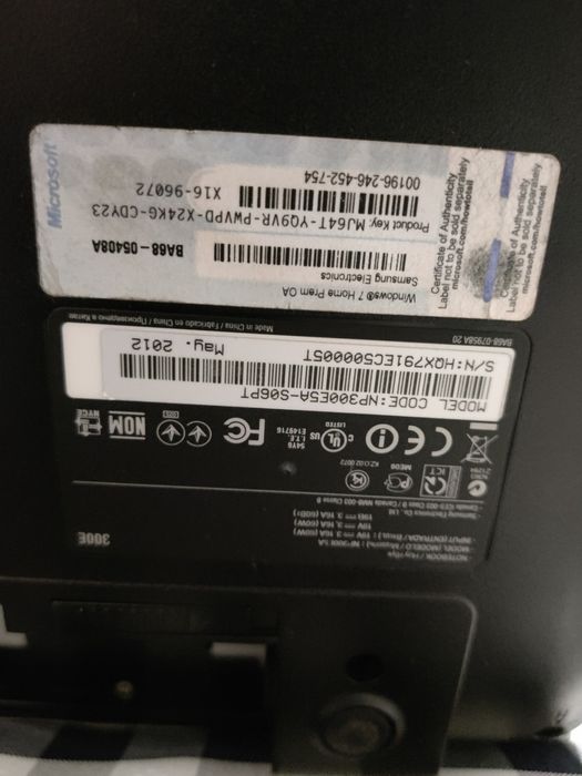 Samsung NP300E5A-S06PT | i3 | 6GB RAM | SSD 240GB | Sem bateria