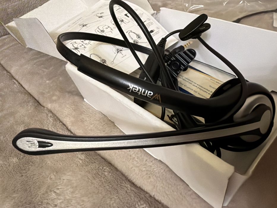 Wantek. Sluchawka. Call center.