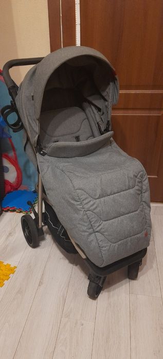 Продам детскую коляску прогулочную