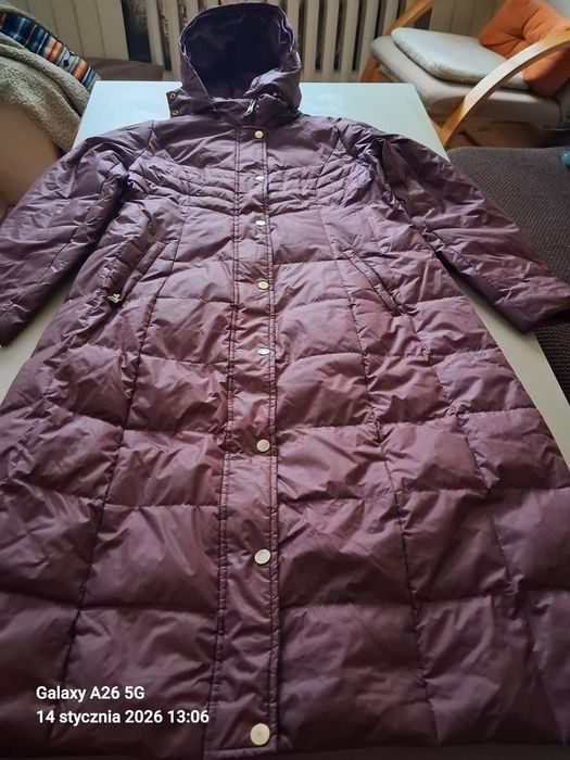 Płaszczyk.puchowy w kolorze wina r 44