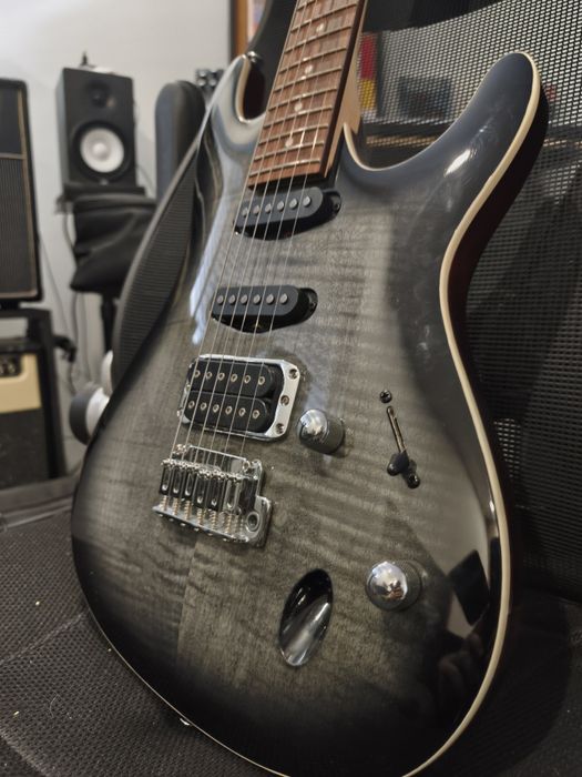 Guitarra Elétrica - Ibanez SA series - SA260FM
