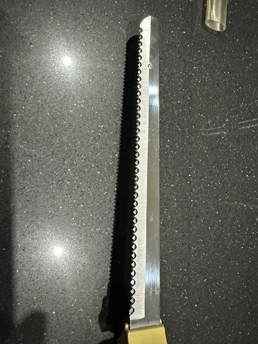 Faca eletrica de cortar pao e carne