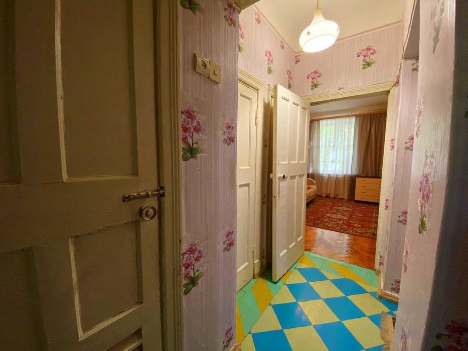 Продаж 2кмн квартири, р-н пл. Маяковського (213-249-945)