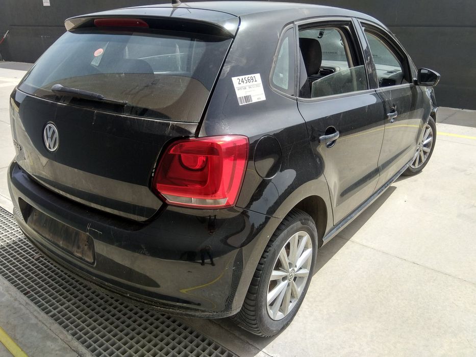 VW POLO V - 2011 - Para Peças