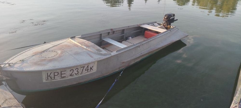 Лодка "Южанка" с мотором  "Mercury" 15М