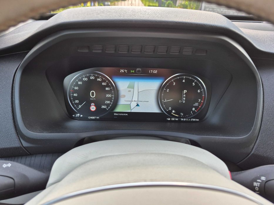 Продам Volvo xc 90 2020