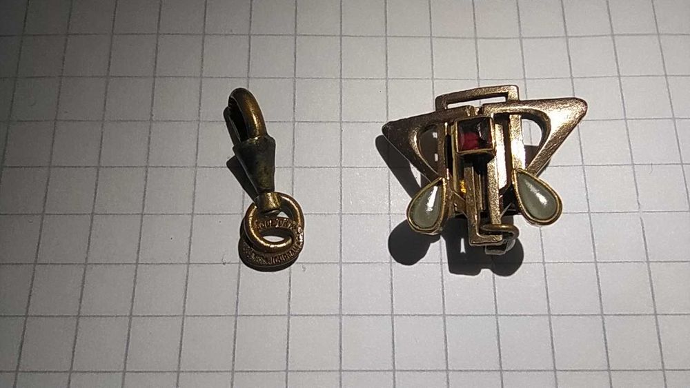 кулон старинный с камнями
позолота