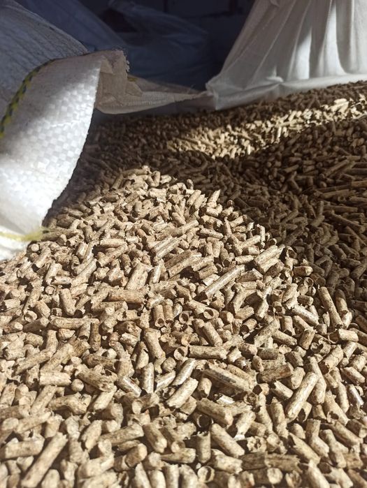 Реализуем пеллеты древесные