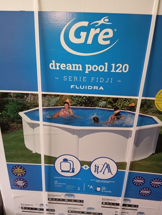 Piscina nova completa (Reservada)