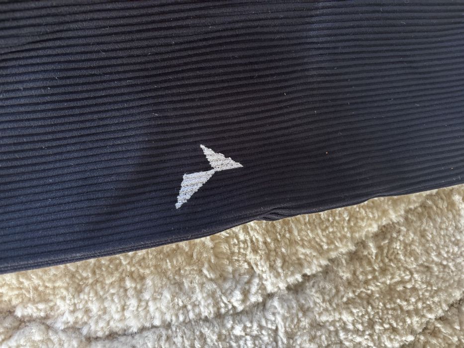 sportowy komplet legginsy stanik top carpatree z kolekcji rib gym