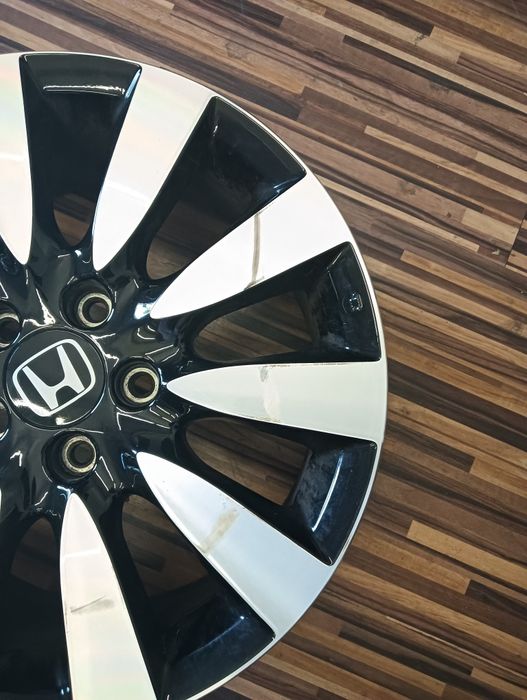 Felgi 17 Calowe 5x114,3 Honda Et: 50 komplet