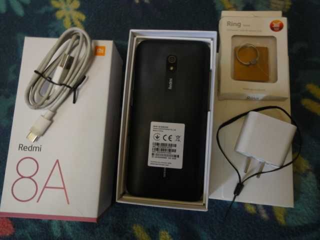 Xiaomi Redmi 8 A    4 /64.