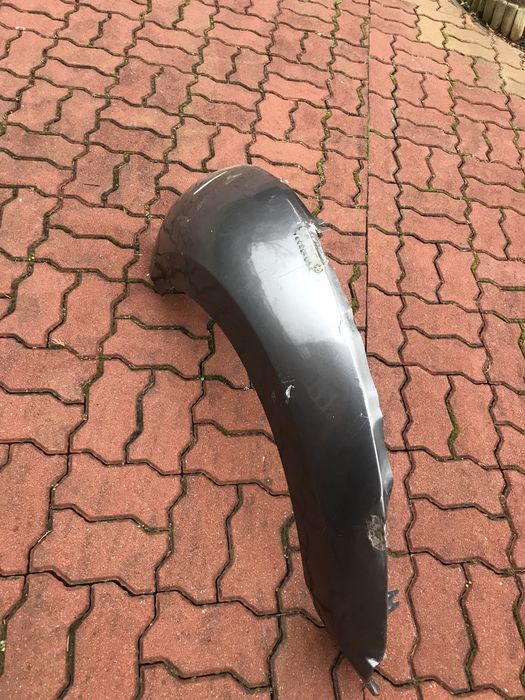 Продам ліве переднє крило на фольксваген бітл 2015 рік б/у