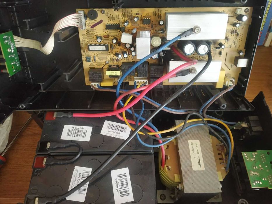 ДБЖ Mustek PowerAgent 1060 не робочий