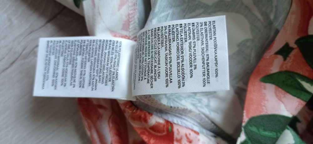 Nowy kombinezon w kwiatki H&M rozm Xs