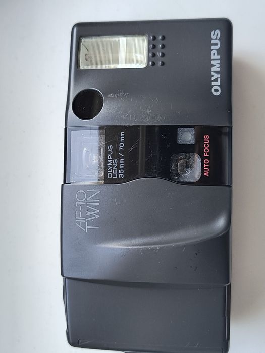 Kamera na kliszę Olympus AF-10 TWIN