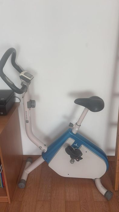 Bicicleta de ginástica