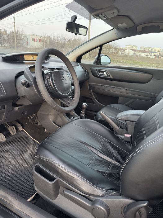 Продам Ситроен С4 2005 года