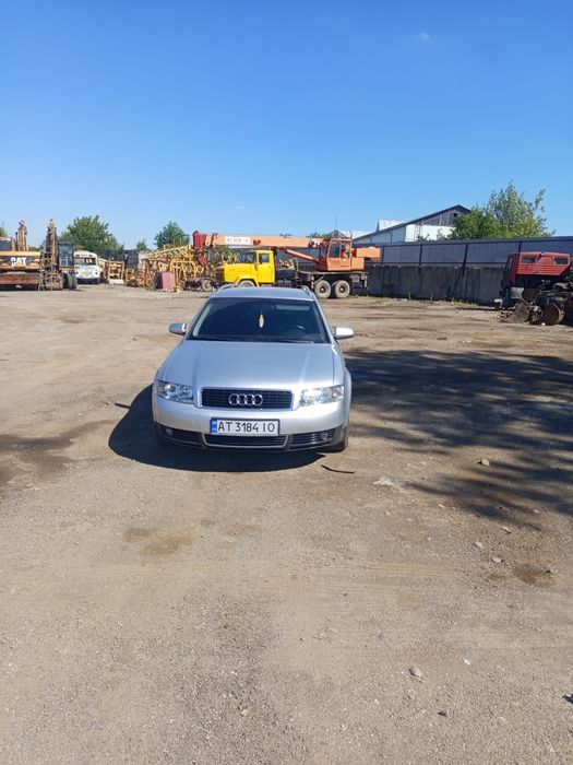 Автомобіль ауді а4