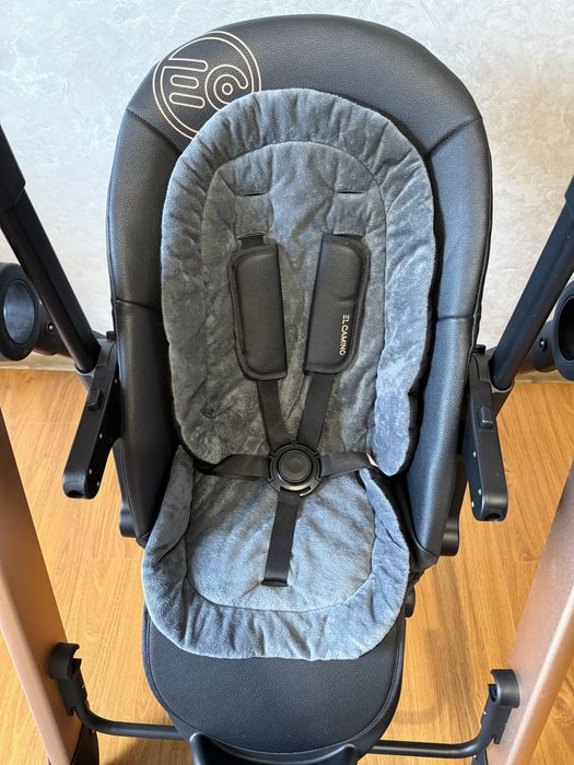El Camino Debut: стільчик 2в1 - гойдалка + стільчик для годування,