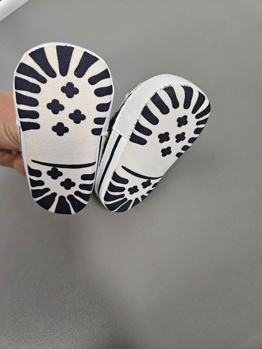 Buciki  tzw. "niechodki"