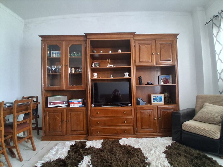 Conjunto Completo de Mobília de Quarto e Sala em Madeira ou separado