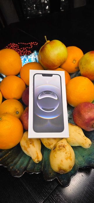 Iphone 16e 128Gb nowy zaplombowany, gwarancja 2 lata!