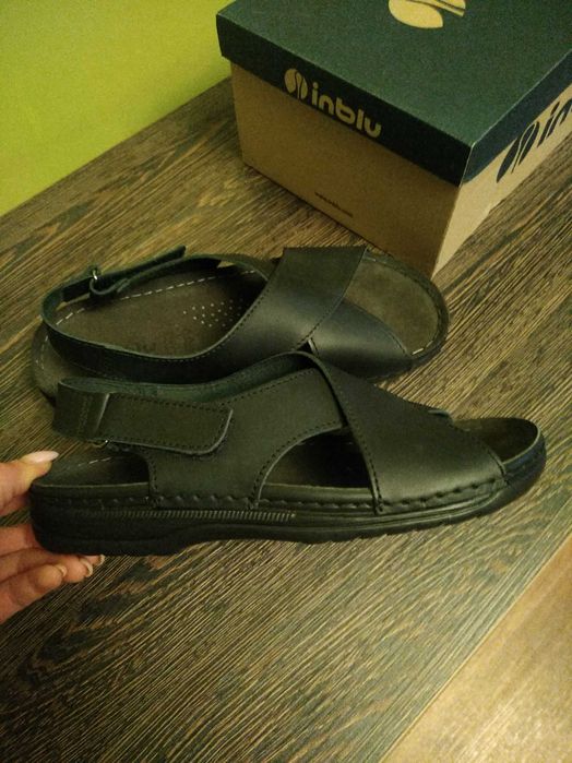 Сандали кожанные